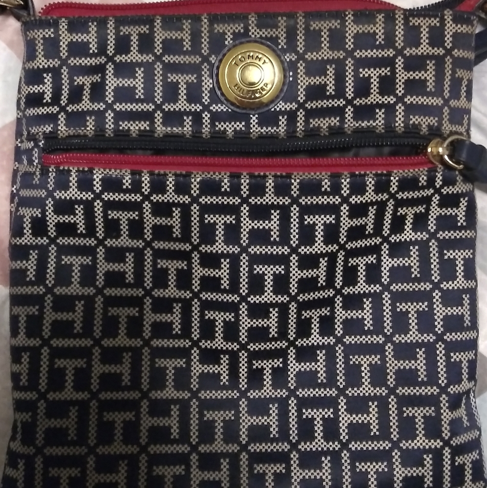 Tommy Hilfiger strap bag